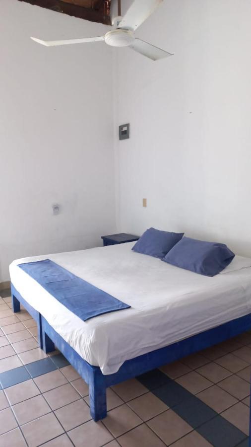 Mayflower Hotel & Hostal Puerto Escondido  Exterior foto